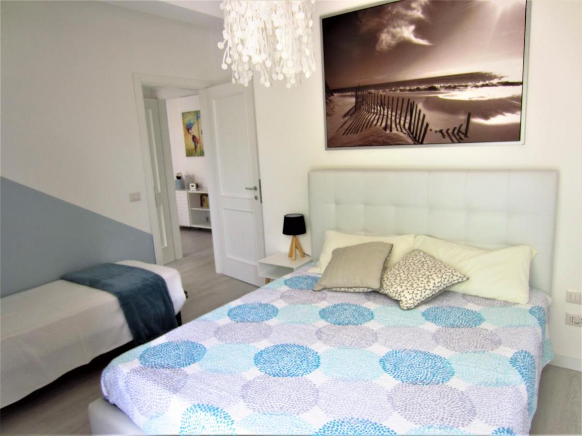 Happy Whale Apartment Rimini Dış mekan fotoğraf