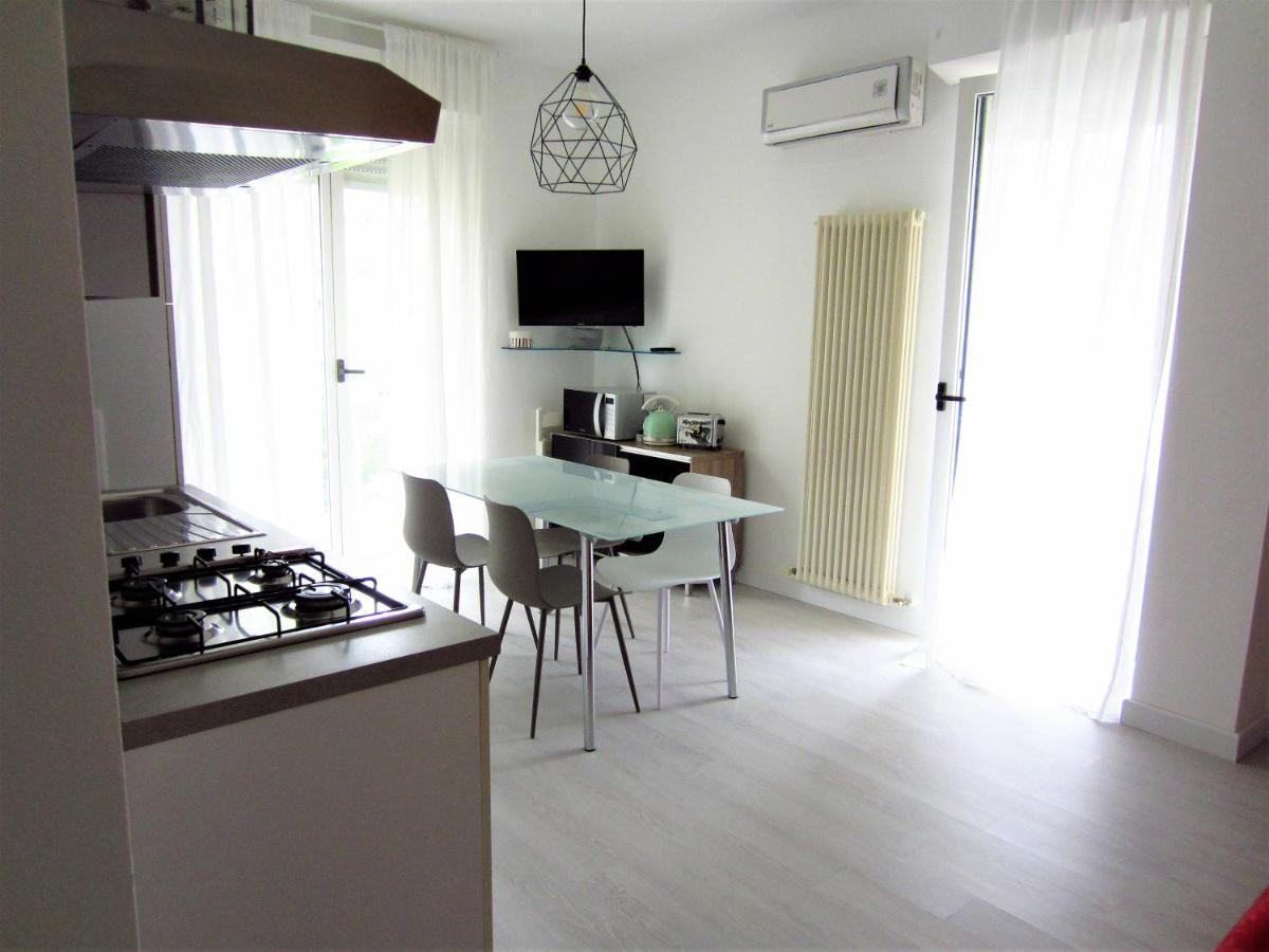 Happy Whale Apartment Rimini Dış mekan fotoğraf