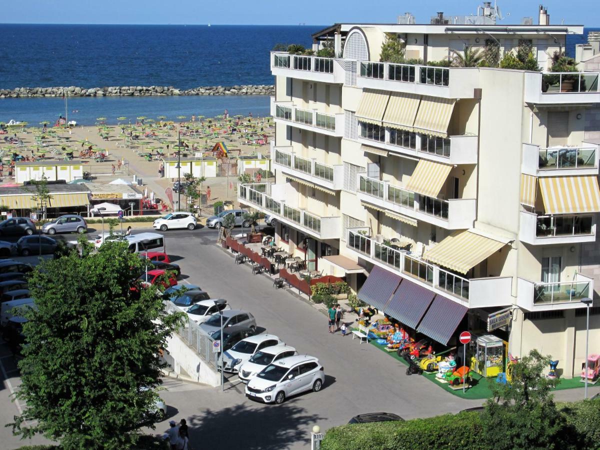 Happy Whale Apartment Rimini Dış mekan fotoğraf